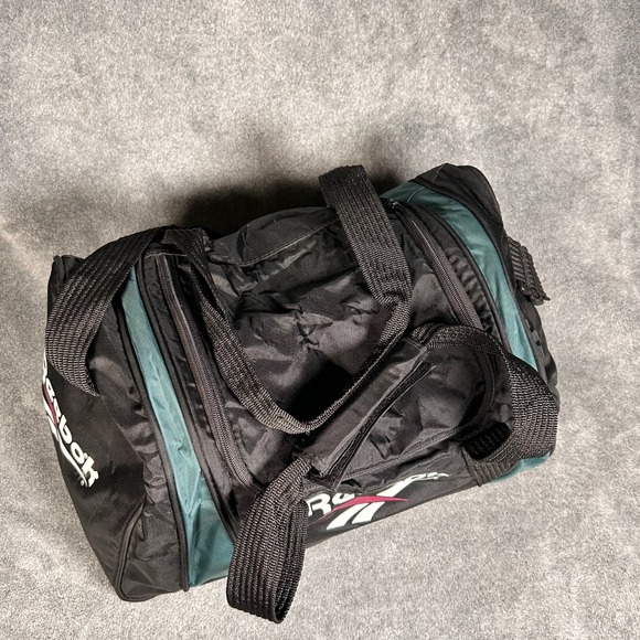 Vintage 1993 Reebok Duffle Bag Black Teal Nylon Gym Travel Vector Logo RN 69421 - Picture 8 of 12